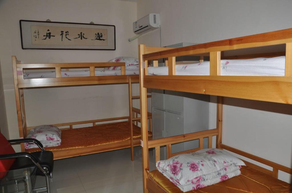 Dengfeng Climb International Youth Hostel חדר תמונה